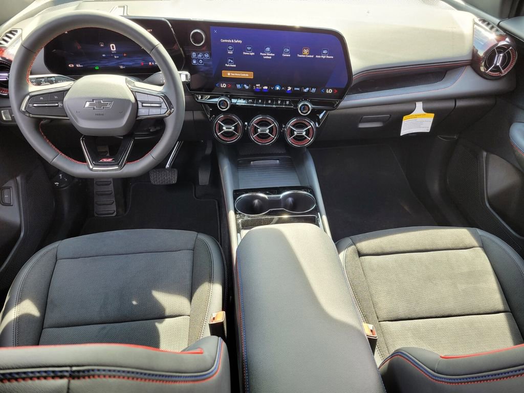 New 2025 Chevrolet Blazer EV RS AWD/4WD image 11