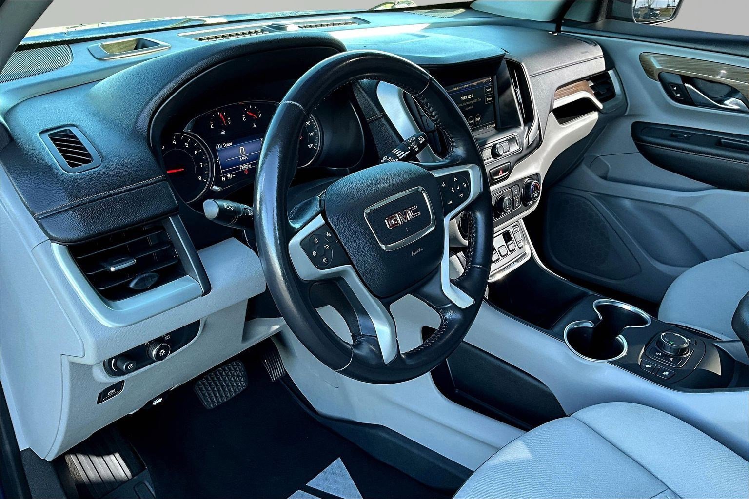 Used 2021 GMC Terrain SLE w/ Driver Convenience Package image 18