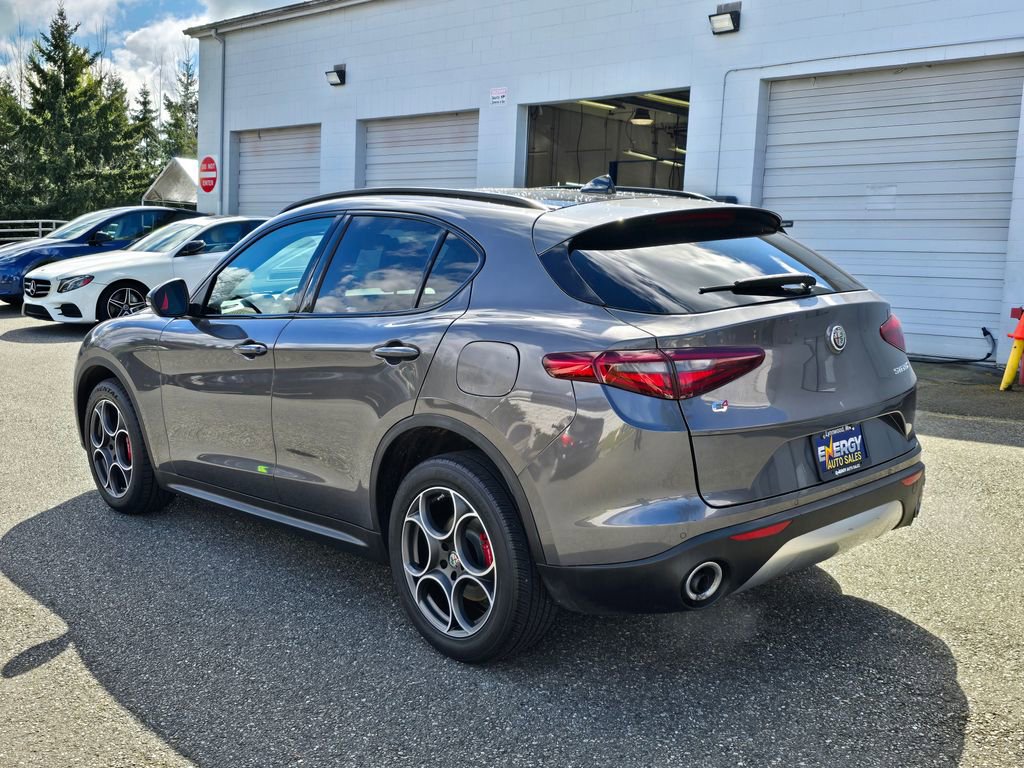 Used 2018 Alfa Romeo Stelvio Ti Sport image 6