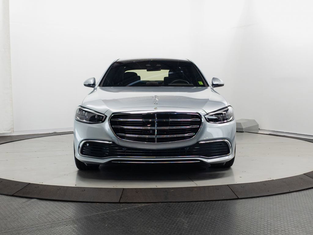 Used 2022 Mercedes-Benz S 580 4MATIC Sedan video 2