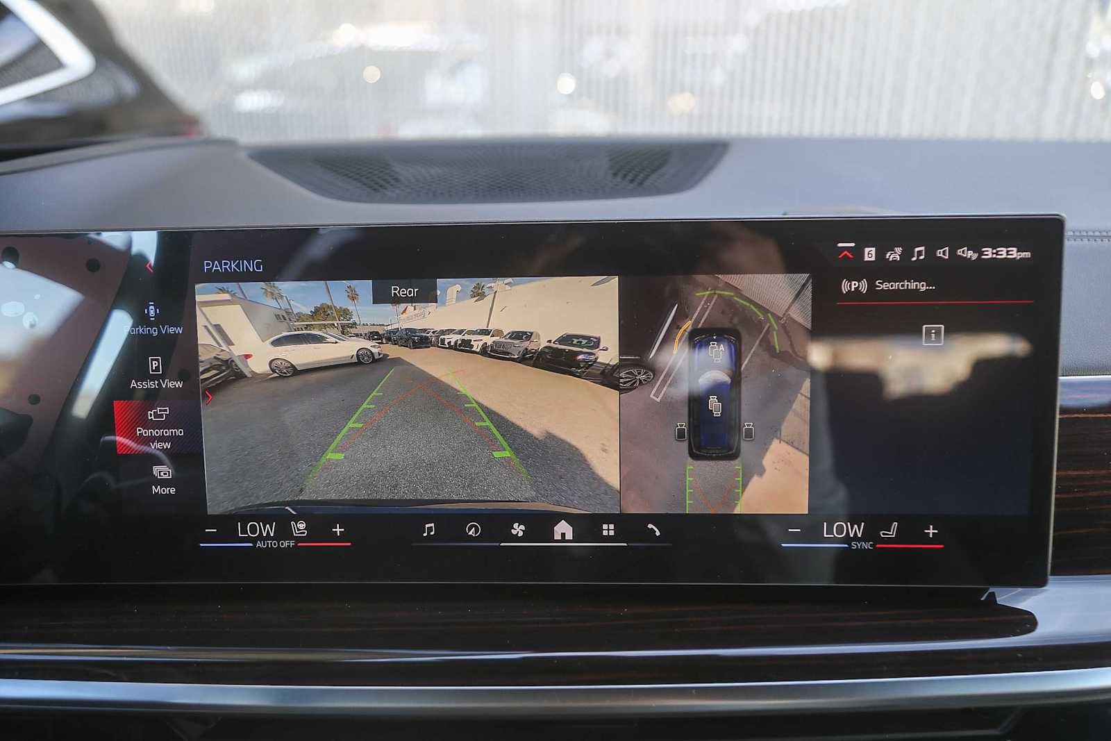 New 2026 BMW X7 M60i image 21