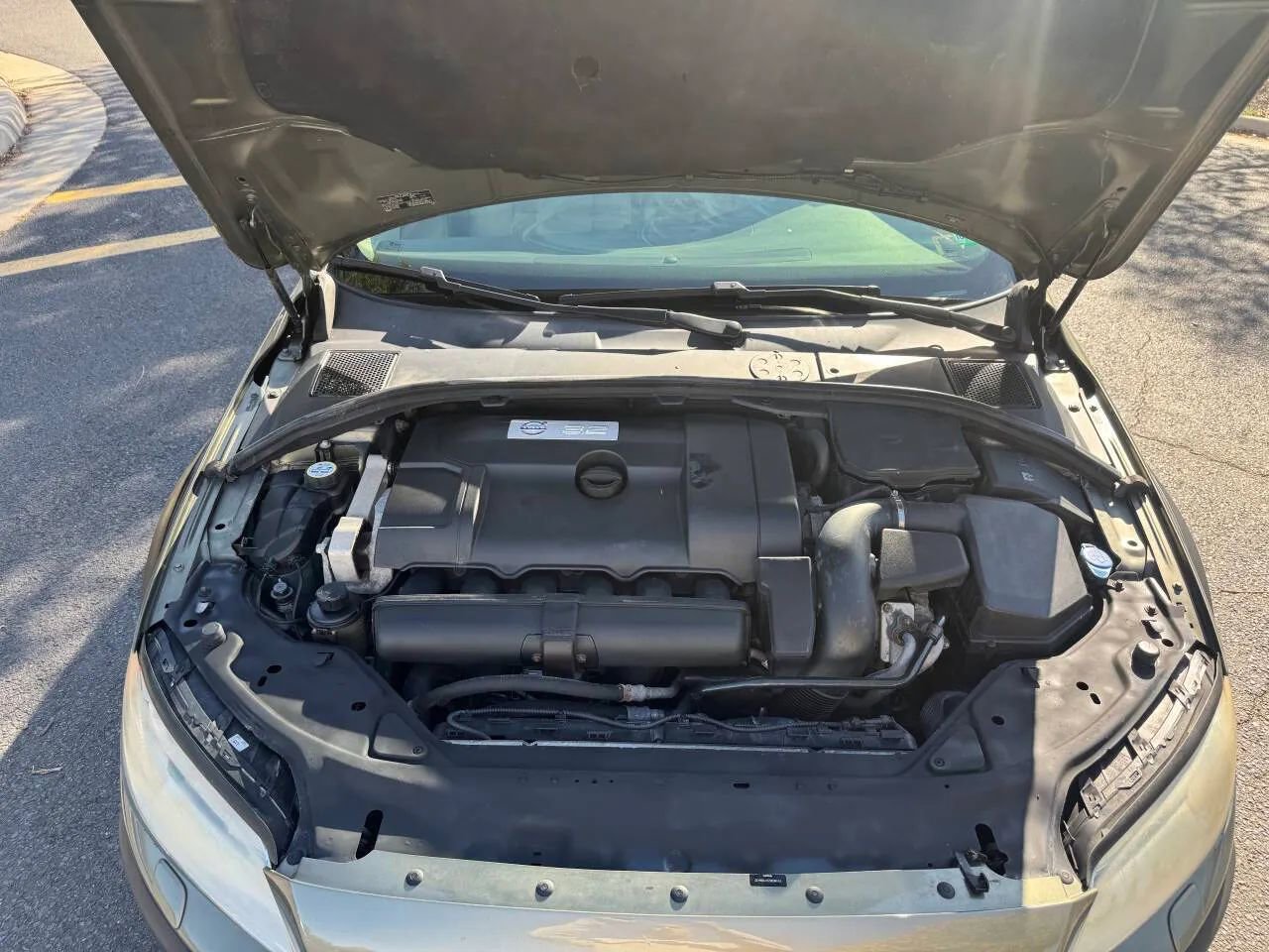 Used 2010 Volvo XC70 3.2 image 15