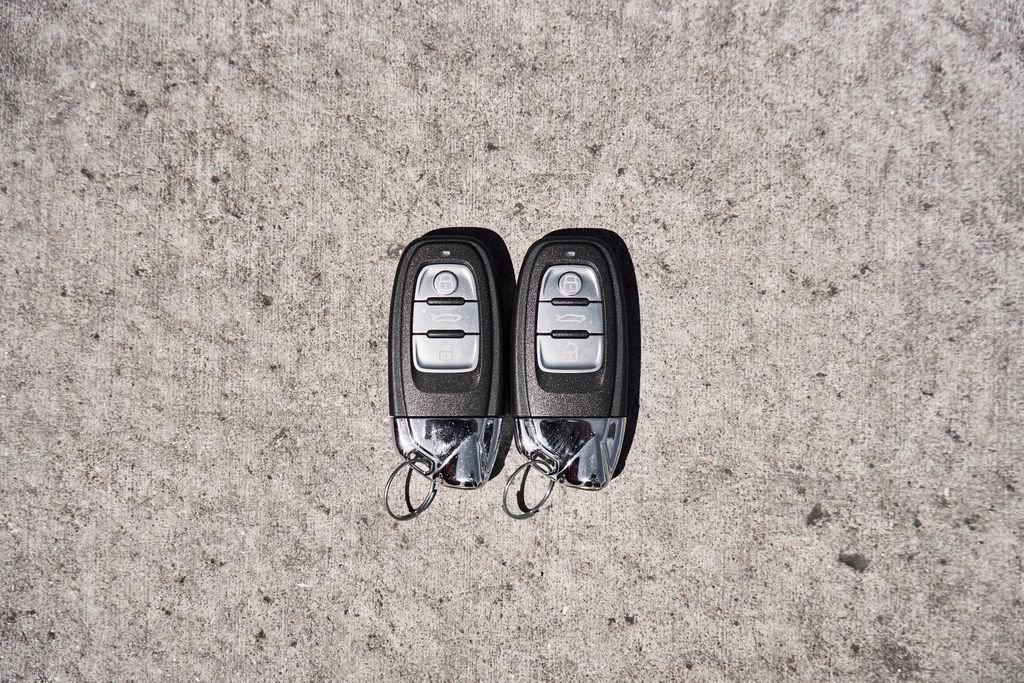 Used 2023 Lamborghini Huracan EVO image 68