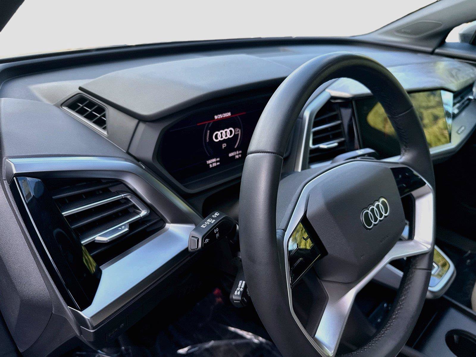 Used 2023 Audi Q4 e-tron Premium Plus AWD/4WD image 9
