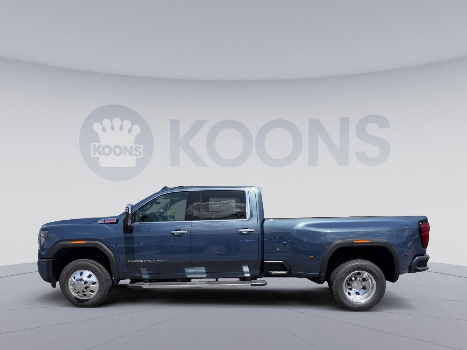New 2026 GMC Sierra 3500 Denali w/ Denali Reserve Package AWD/4WD image 2