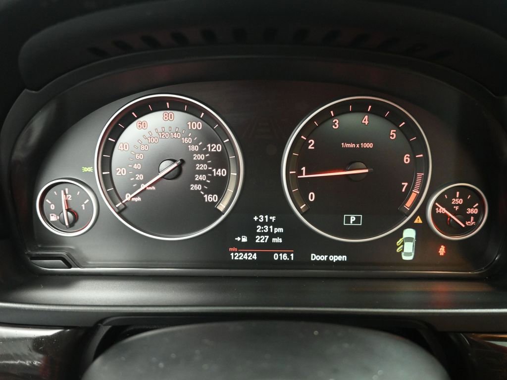 Used 2013 BMW 528i xDrive Sedan image 12