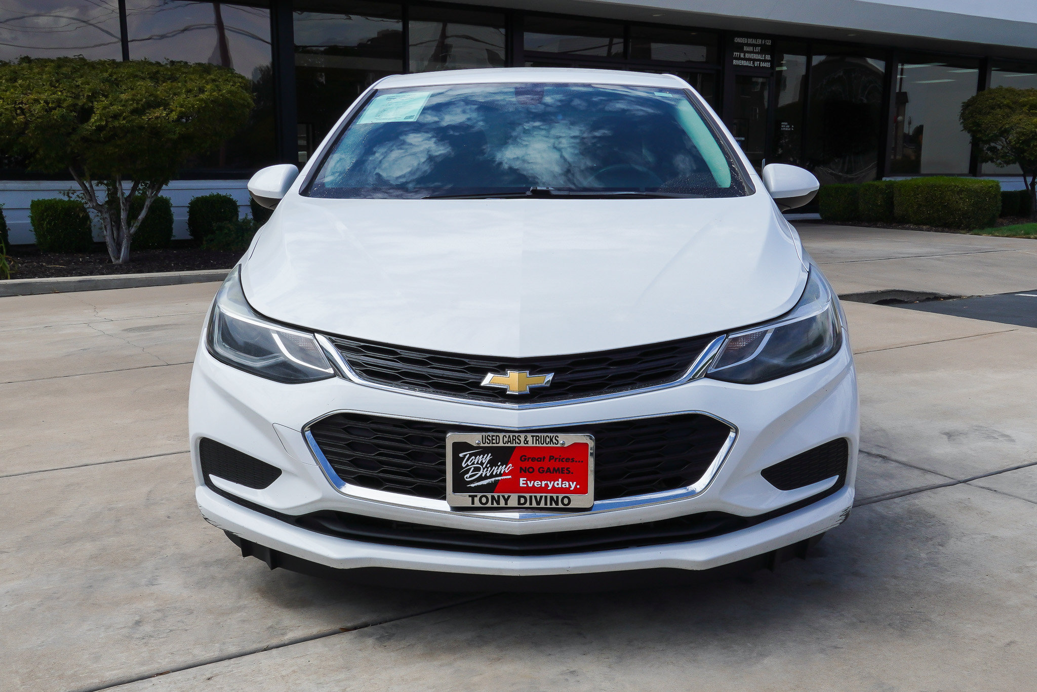 Used 2016 Chevrolet Cruze LT FWD image 3