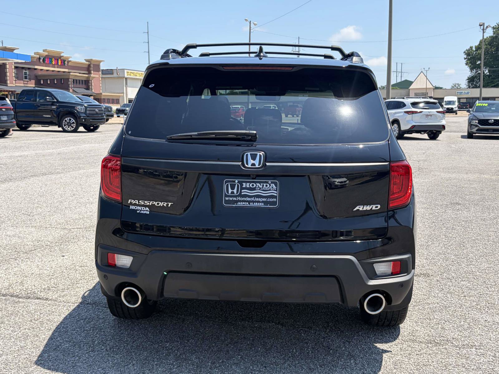 Used 2023 Honda Passport EX-L image 4