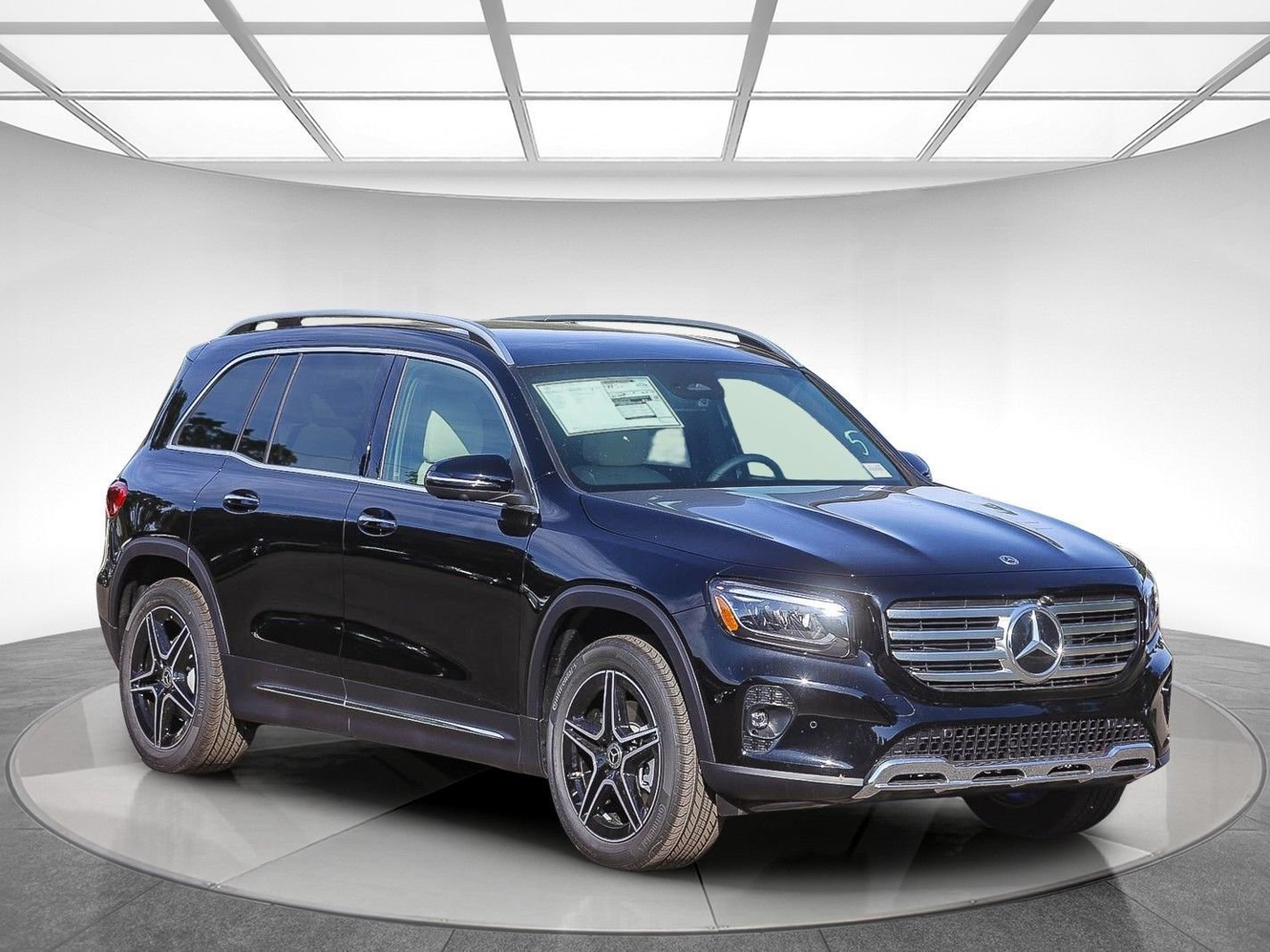 New 2026 Mercedes-Benz GLB 250 4MATIC image 6