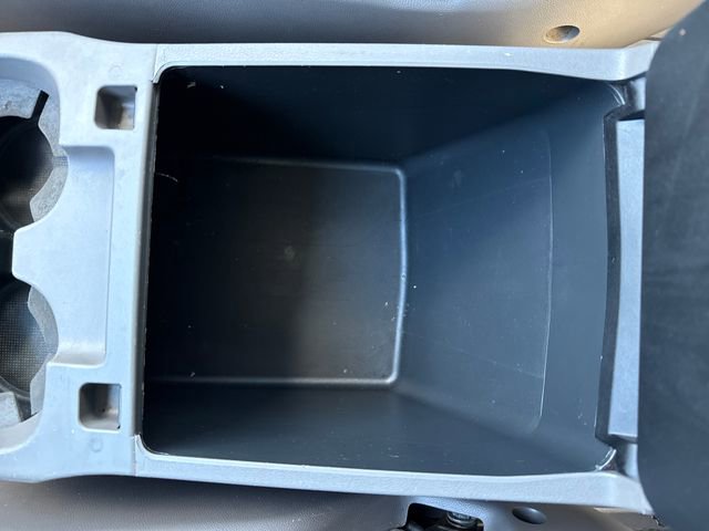 Used 2014 Honda Odyssey Touring Elite image 31