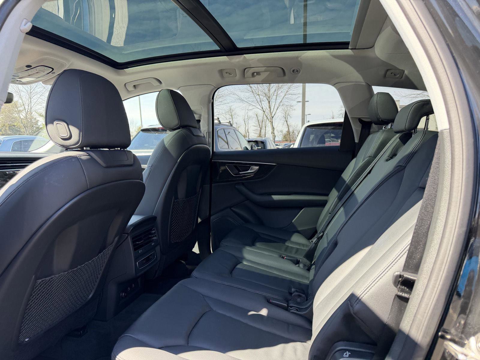 Used 2023 Audi Q7 3.0T Premium w/ Convenience Package image 23