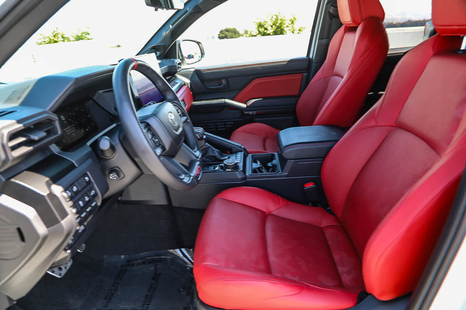 Used 2025 Toyota 4Runner TRD Pro AWD/4WD image 18
