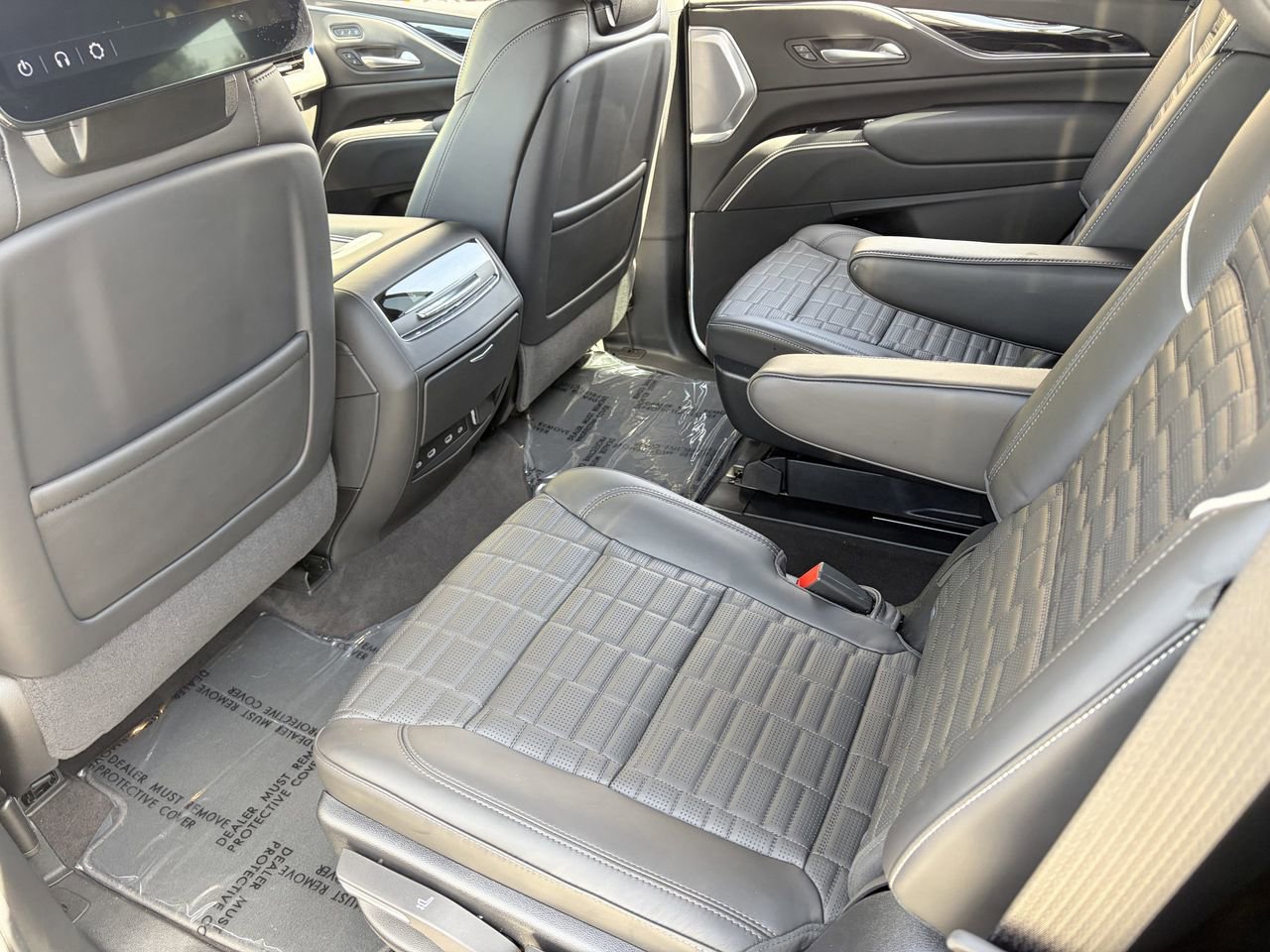 Certified 2024 Cadillac Escalade V AWD/4WD image 17