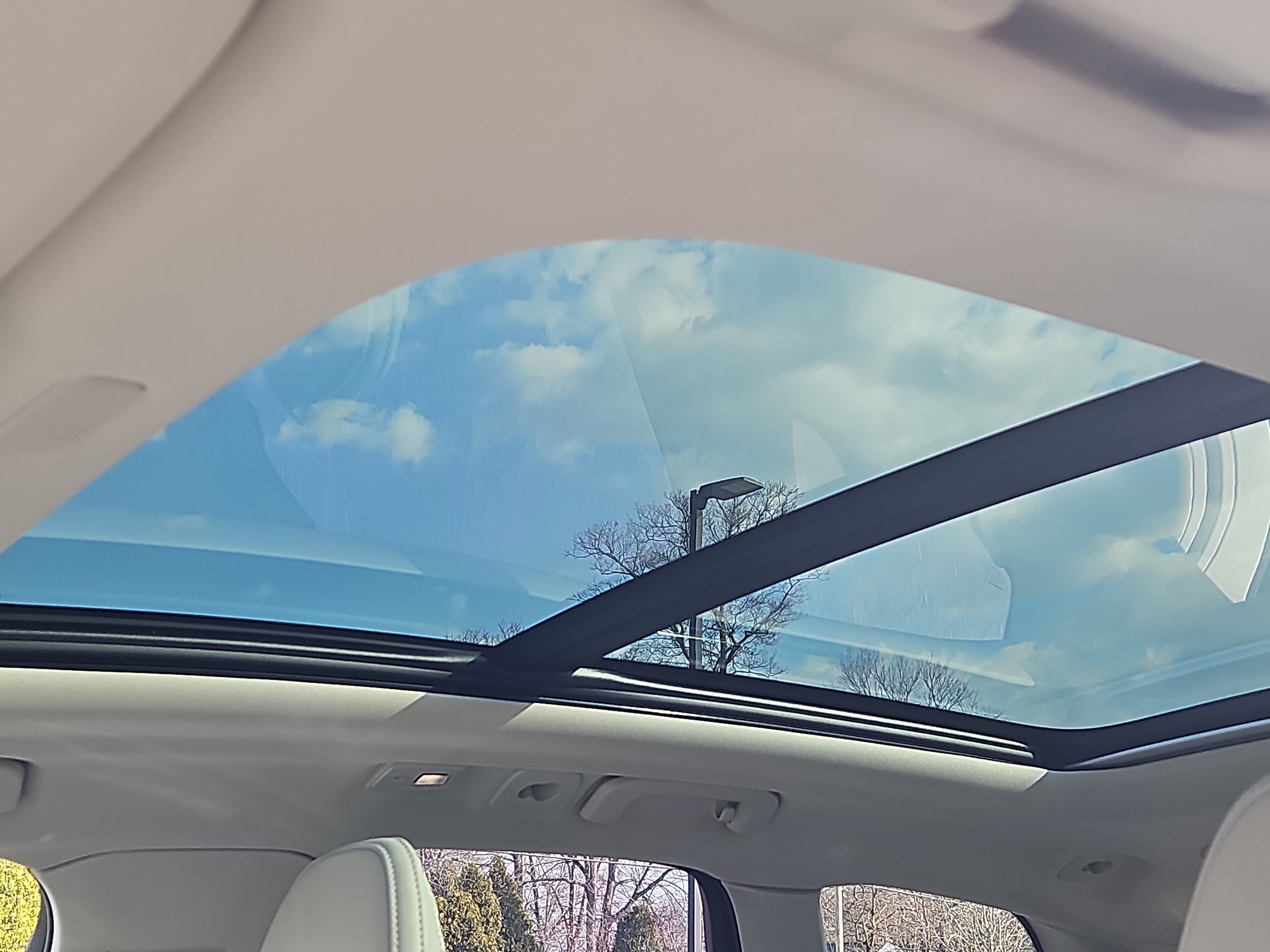 Used 2025 Volvo XC60 B5 Ultra w/ Protection Package Premier image 8