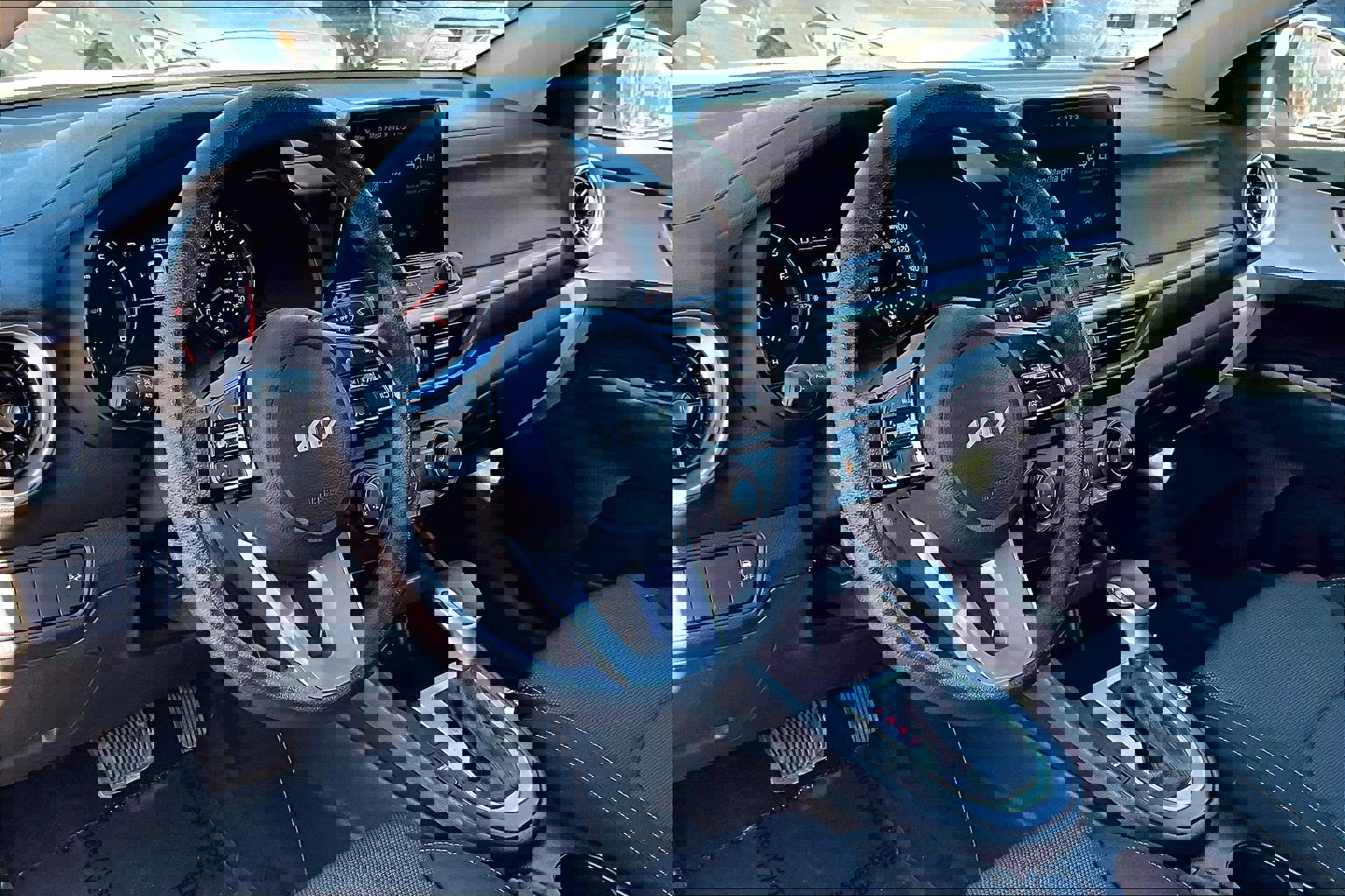 Used 2024 Kia Forte LXS image 12