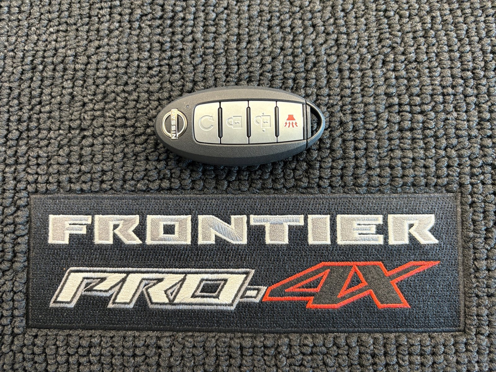 New 2026 Nissan Frontier PRO-4X w/ Pro-4x Convenience Package image 30