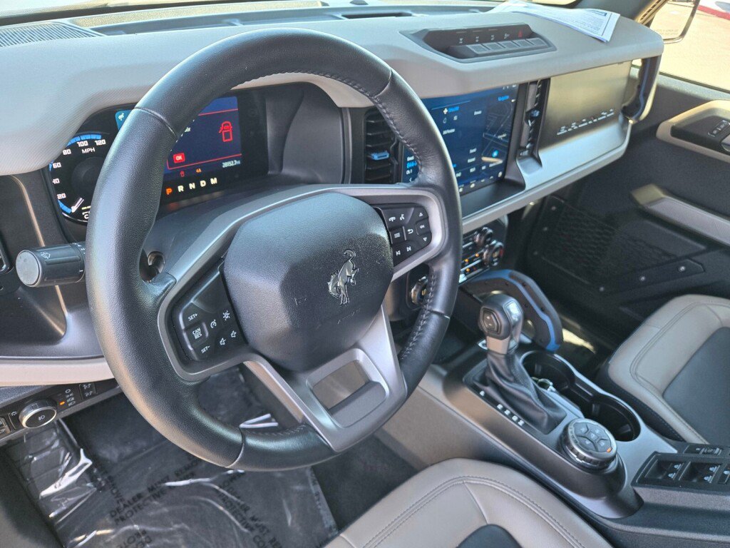 Used 2023 Ford Bronco Wildtrak AWD/4WD image 11