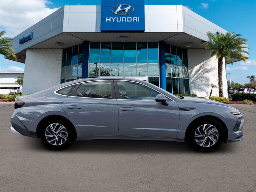 New 2026 Hyundai Sonata Blue FWD image 10