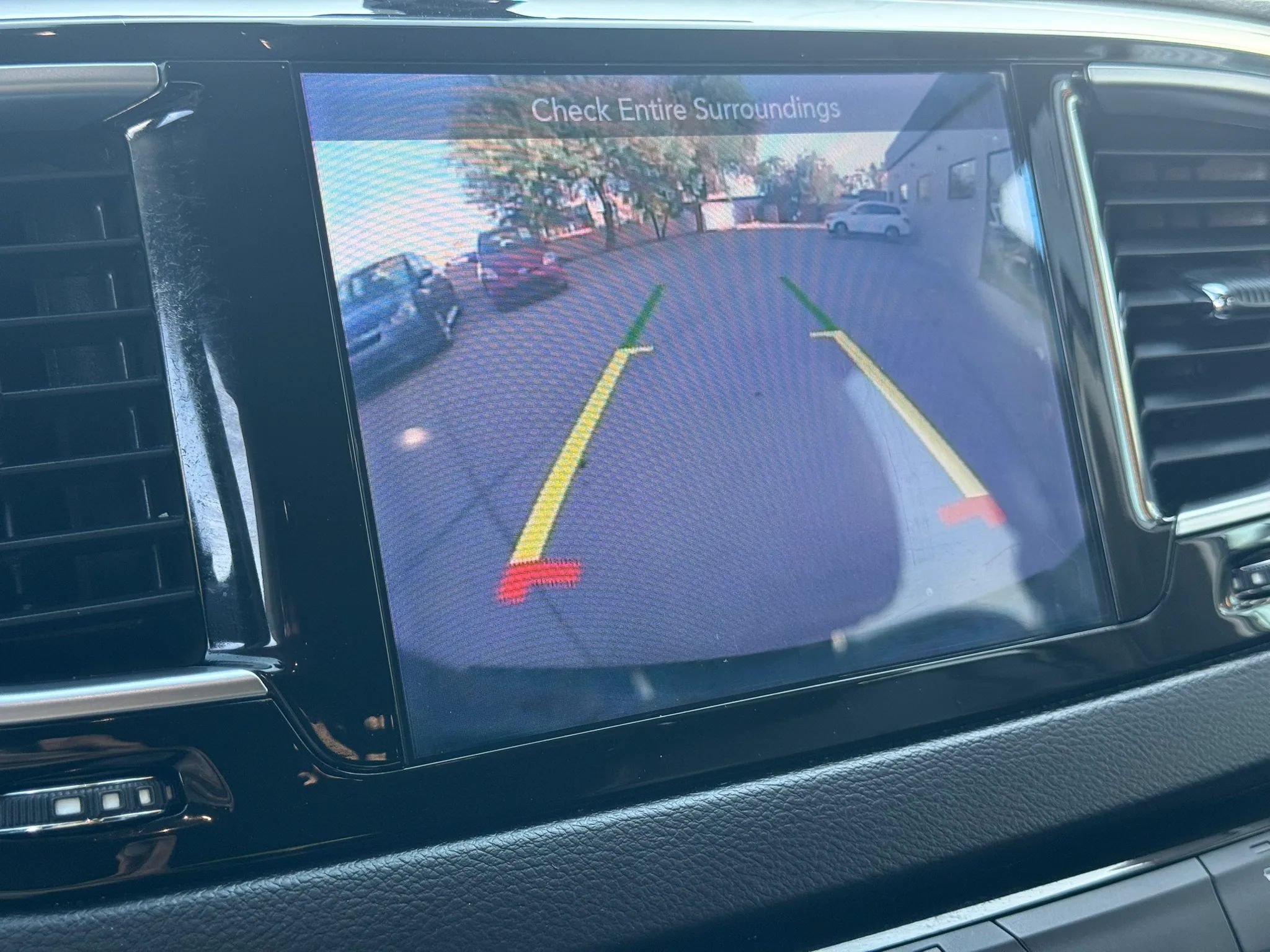 Used 2017 Chrysler Pacifica Touring-L Plus FWD image 20