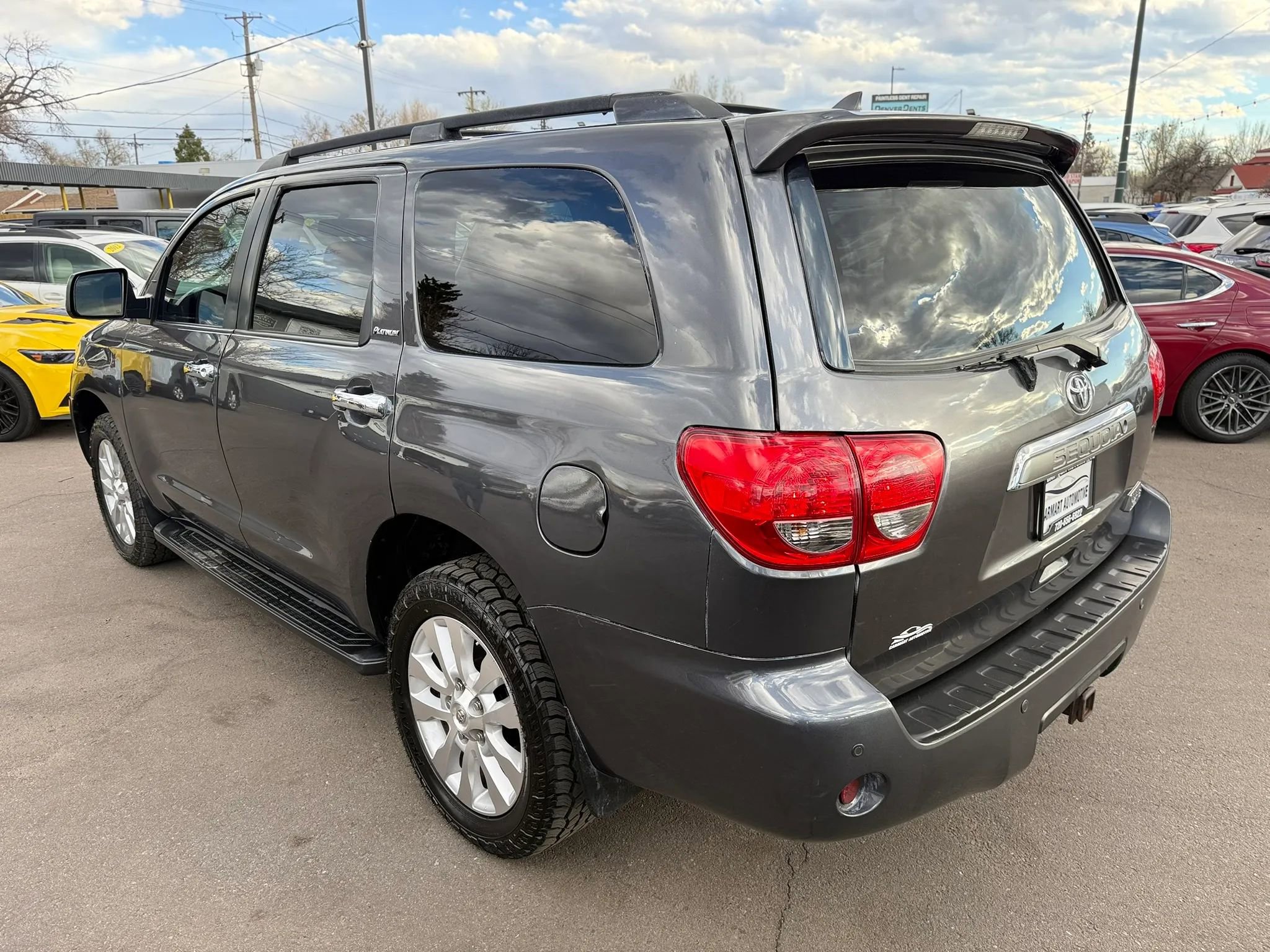 Used 2014 Toyota Sequoia Platinum w/ Preferred Accessory Package AWD/4WD image 7