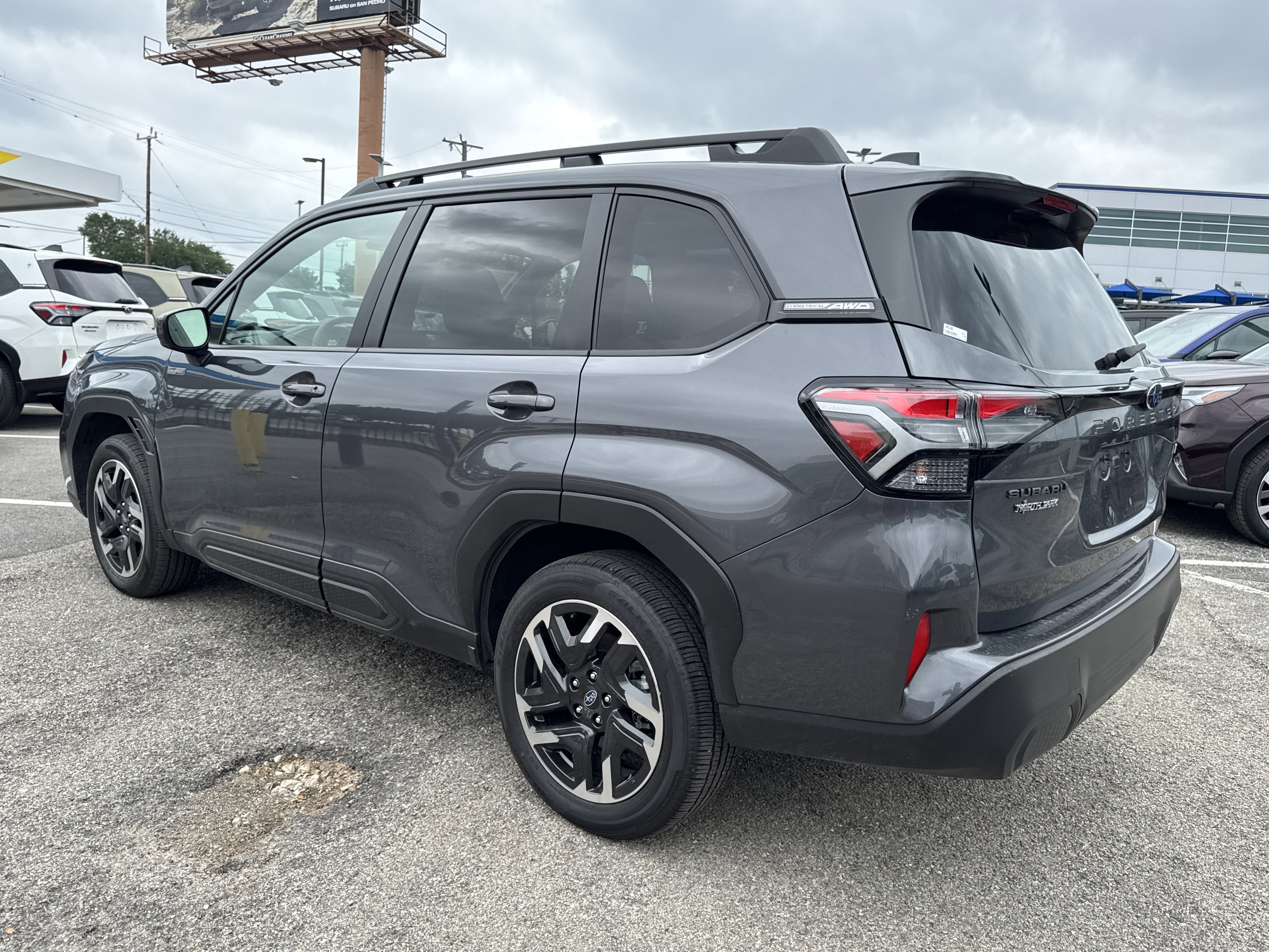 Certified 2025 Subaru Forester Premium AWD/4WD image 5
