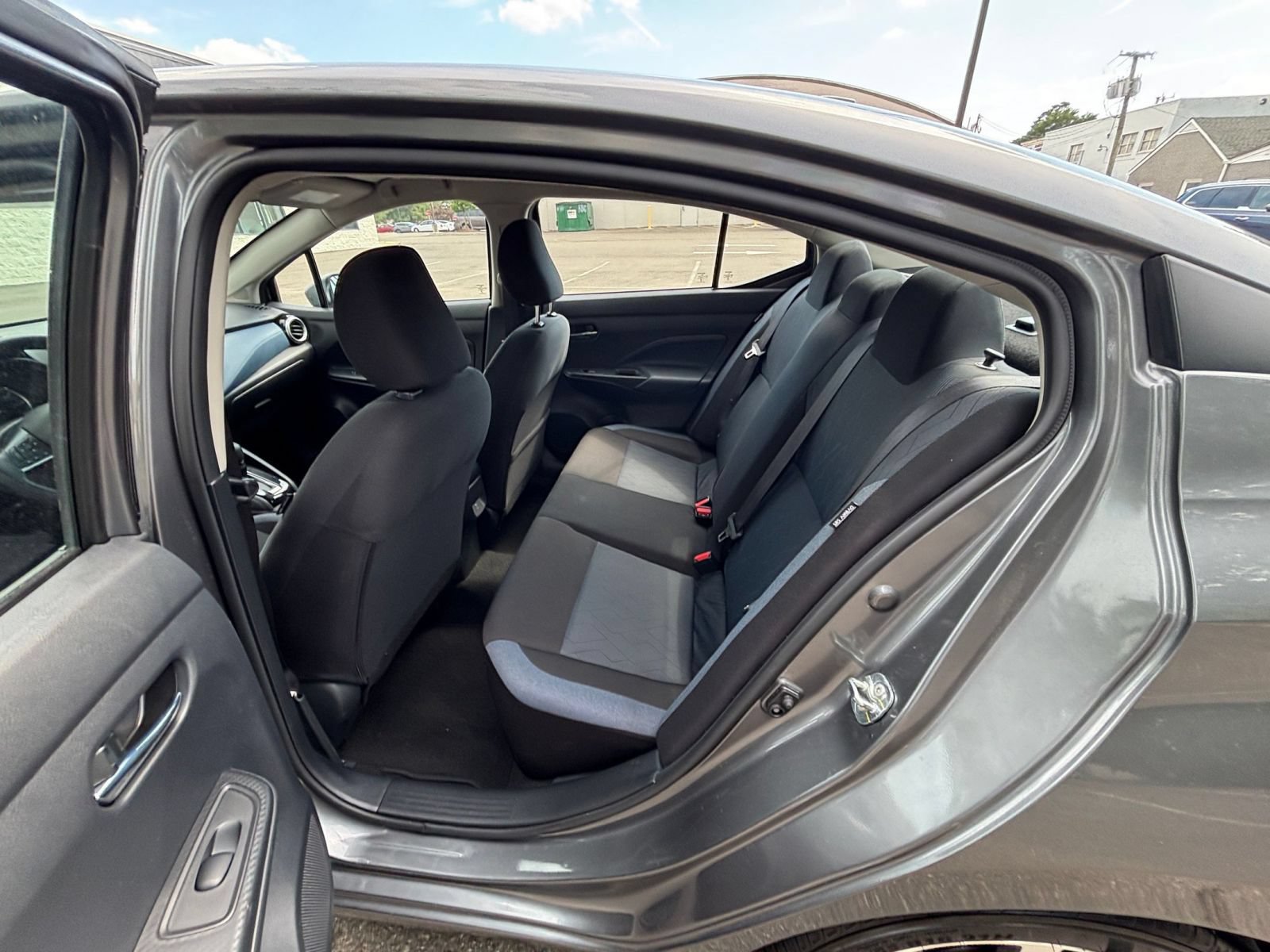 Used 2025 Nissan Versa SV FWD image 24