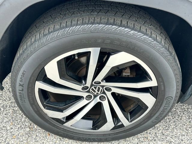 Used 2021 Volkswagen Atlas SEL Premium image 17