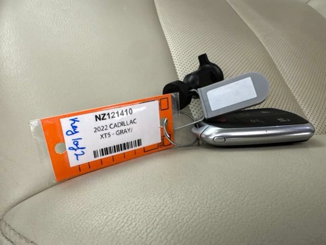 Used 2022 Cadillac XT5 Premium Luxury FWD image 31