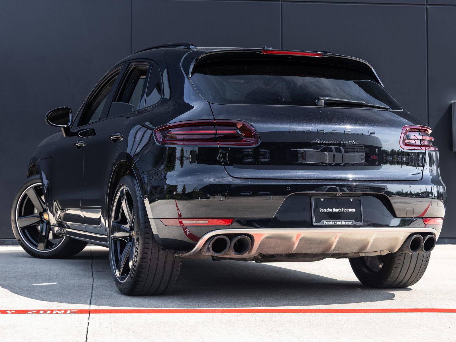 Certified 2017 Porsche Macan Turbo AWD/4WD image 3