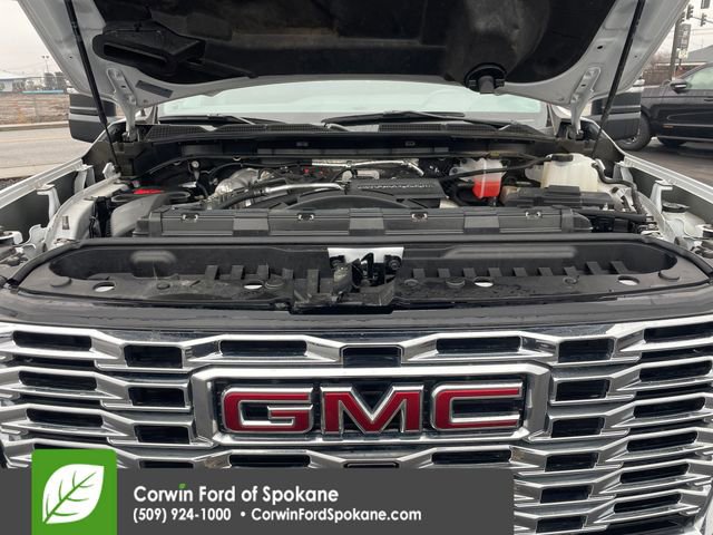 Used 2025 GMC Sierra 3500 Denali image 38