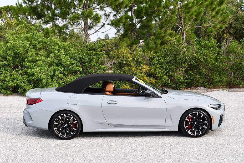 Used 2026 BMW M440i Convertible w/ Premium Package RWD image 53