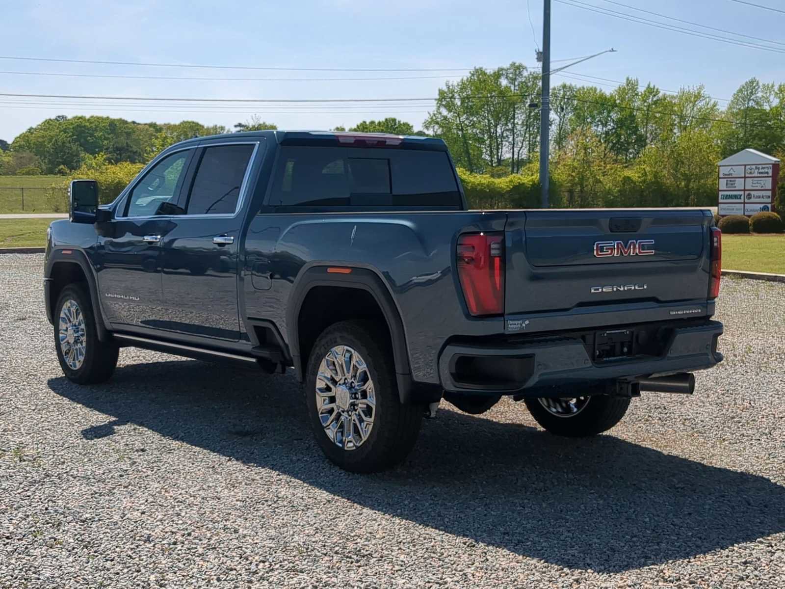 New 2026 GMC Sierra 2500 Denali w/ Denali Reserve Package AWD/4WD image 6