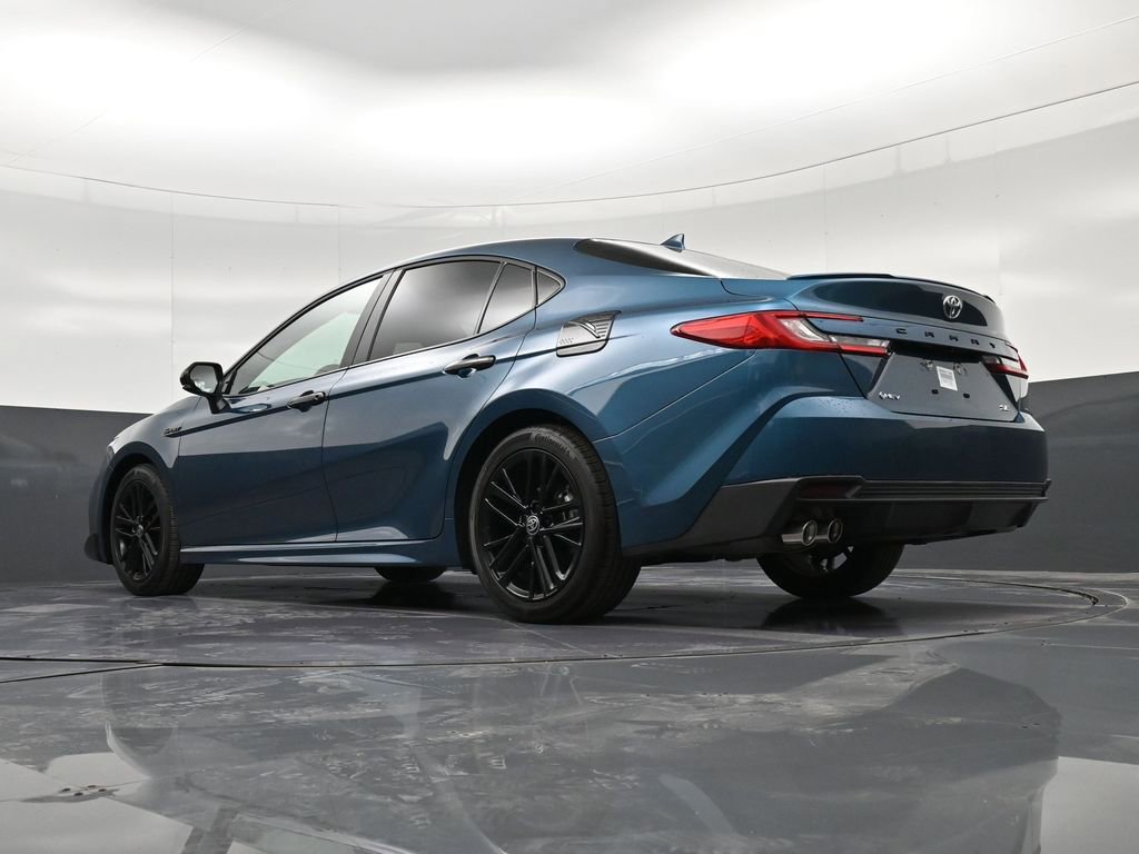 Used 2025 Toyota Camry SE w/ Convenience Package image 20