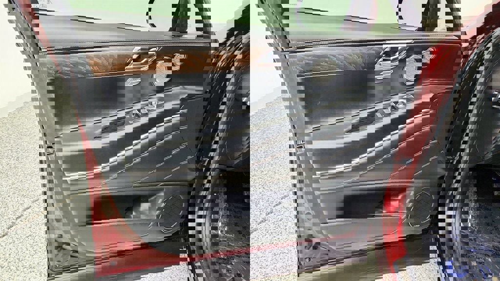 Used 2021 Genesis GV80 2.5T w/ Prestige Package 05 image 11