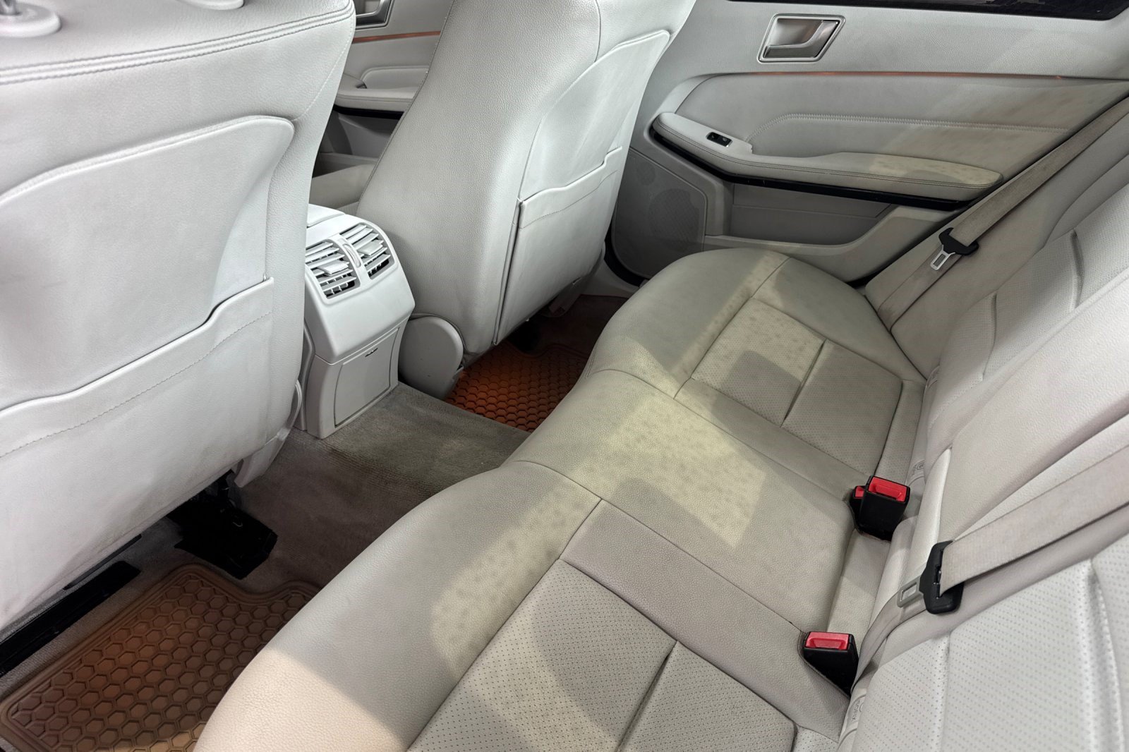 Used 2015 Mercedes-Benz E 350 Sedan image 15