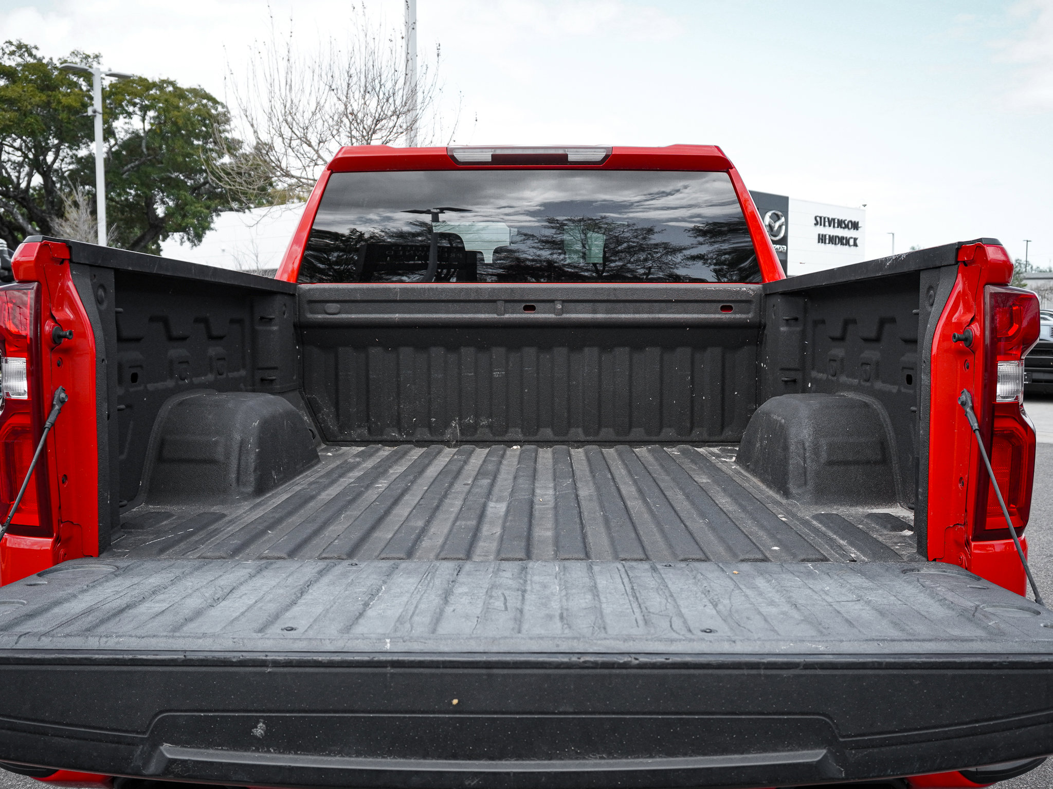 Used 2021 Chevrolet Silverado 1500 RST w/ Z71 Off-Road Package image 31