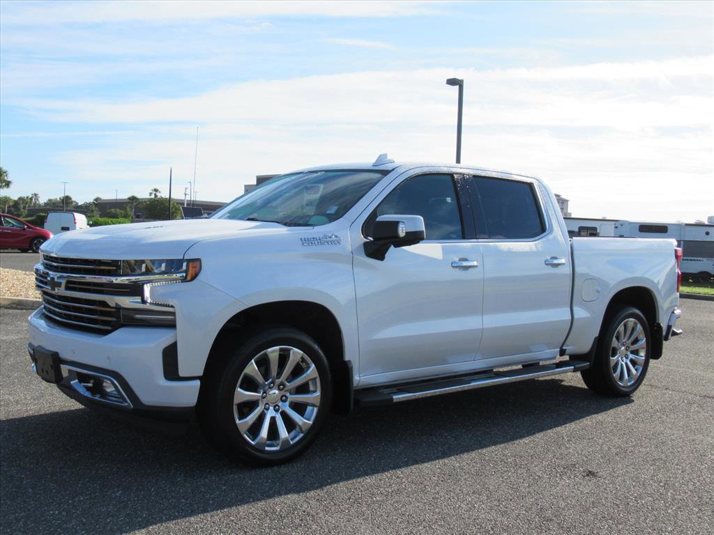 Used 2021 Chevrolet Silverado 1500 High Country w/ Technology Package image 3