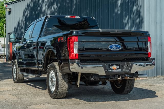 Used 2017 Ford F250 XLT w/ XLT Value Package AWD/4WD image 4