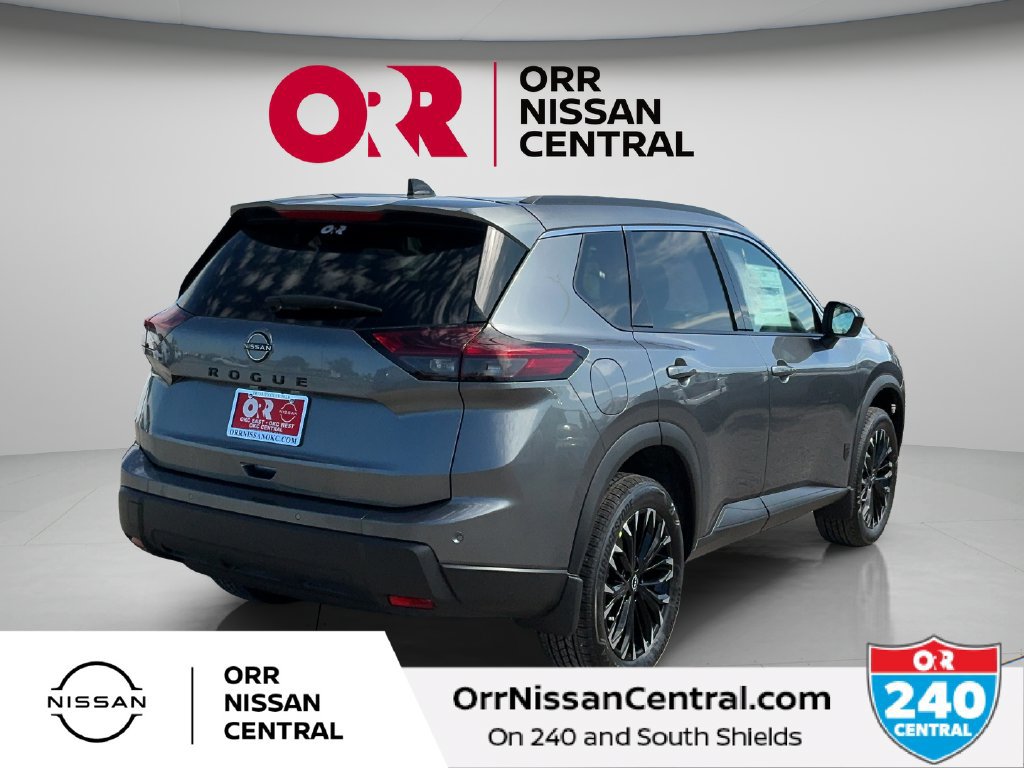 New 2027 Nissan Rogue Dark Armor FWD image 5