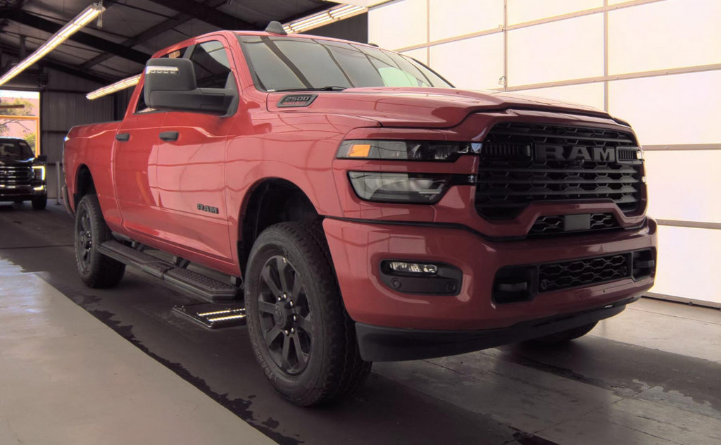 Used 2026 RAM 2500 Big Horn AWD/4WD image 1