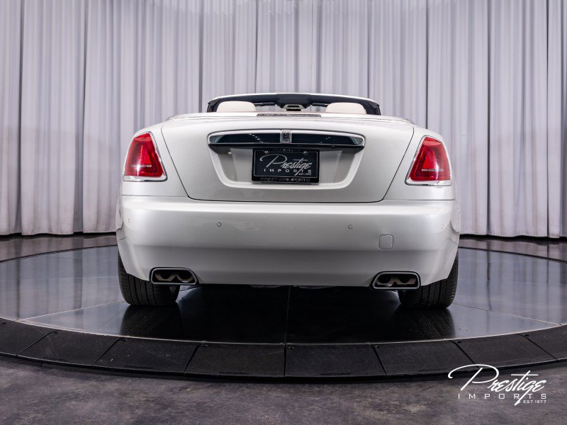 Used 2016 Rolls-Royce Dawn image 16