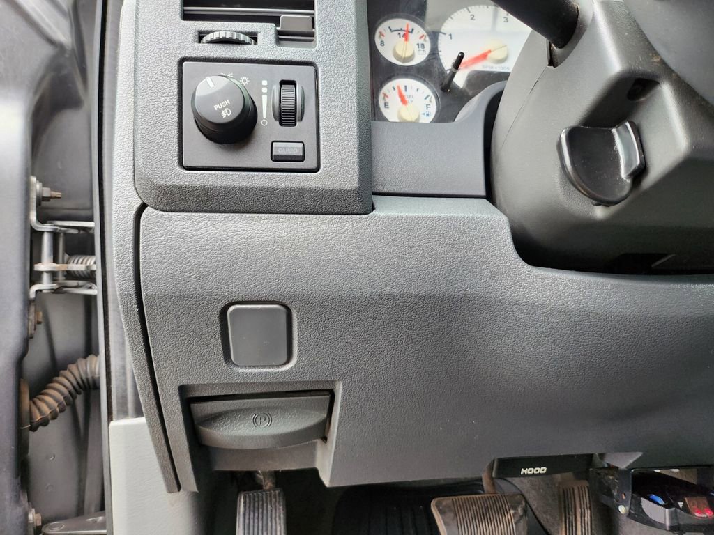 Used 2006 Dodge Ram 2500 Truck SLT w/ Quad Cab Big Horn Value Group image 31