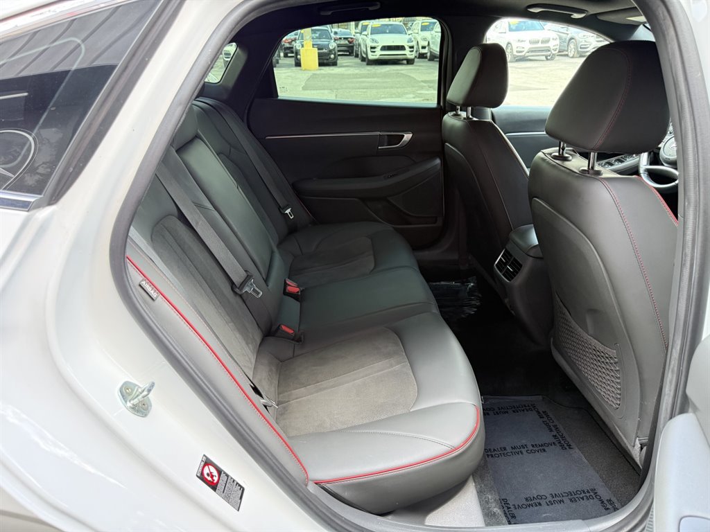 Used 2021 Hyundai Sonata SEL Plus w/ Tech Package FWD image 16