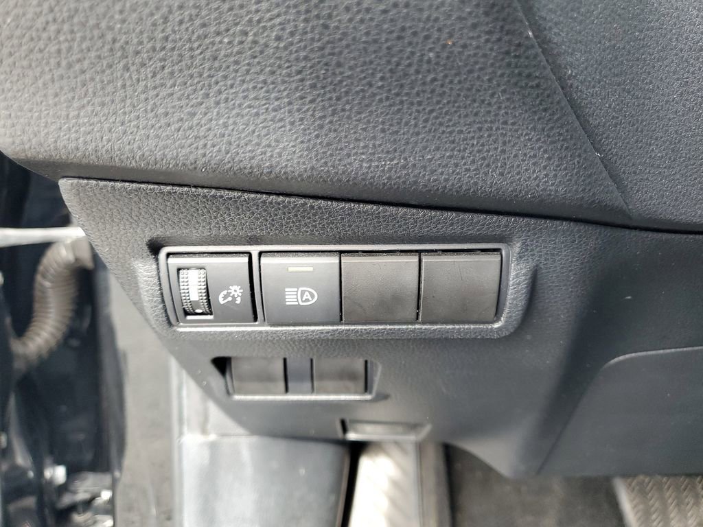 Used 2022 Toyota Corolla Cross LE image 15