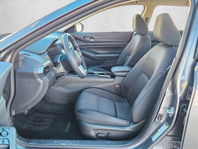 Used 2024 Nissan Altima 2.5 SV image 15