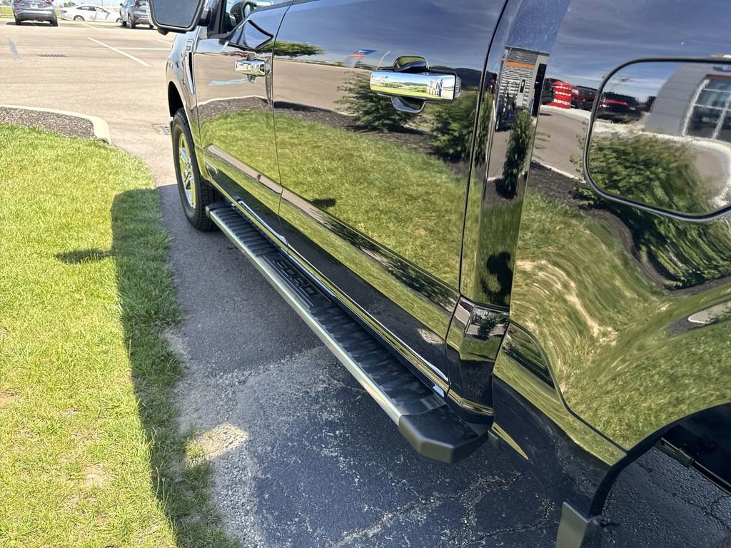 New 2024 Ford F150 XLT w/ Equipment Group 302A MID image 28