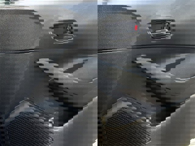 Used 2023 Toyota Corolla LE image 28