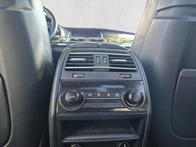 Used 2013 BMW 750i RWD image 17