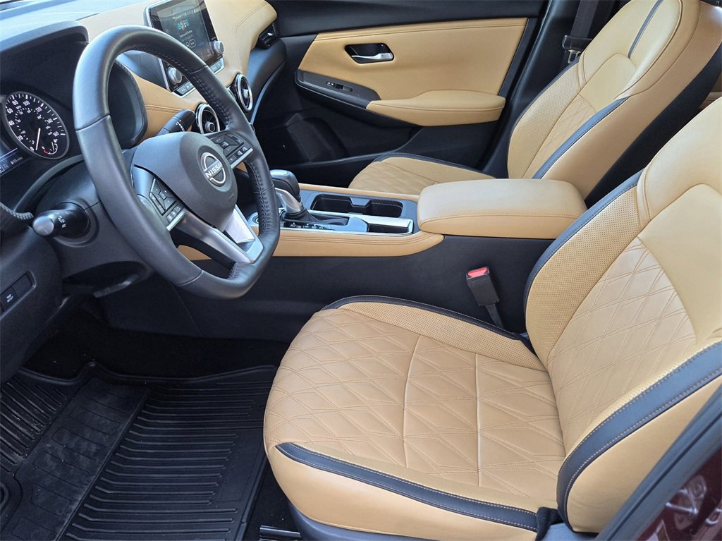 Used 2024 Nissan Sentra SV w/ SV Premium Package image 11