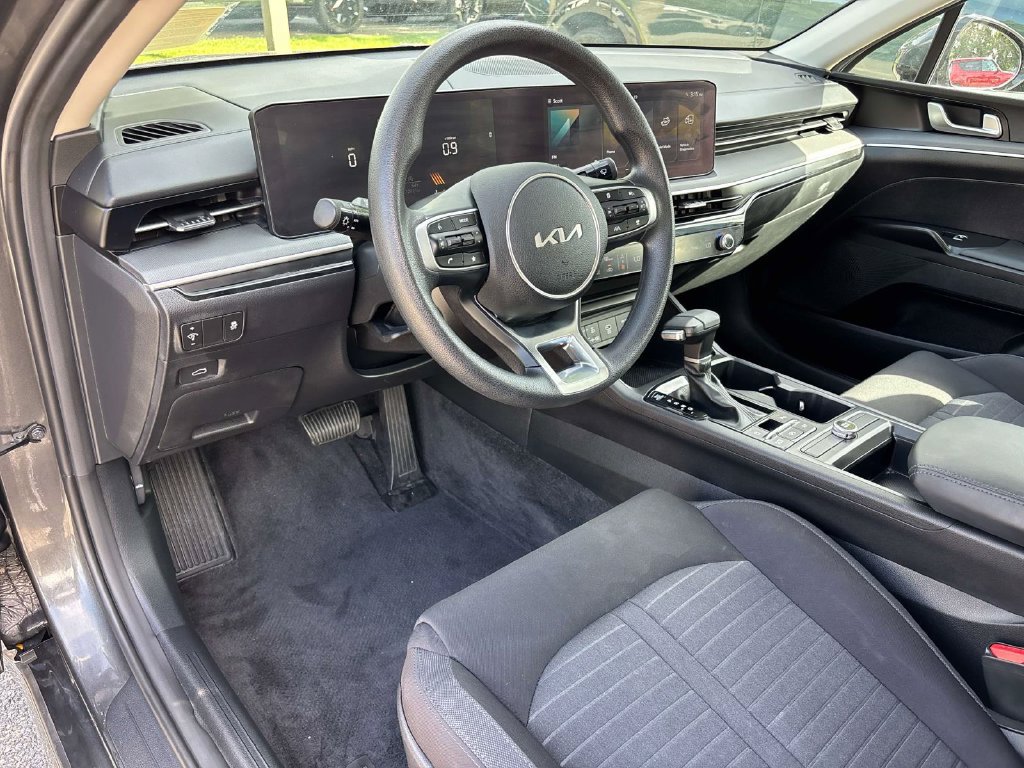 Certified 2025 Kia K5 LXS FWD image 8